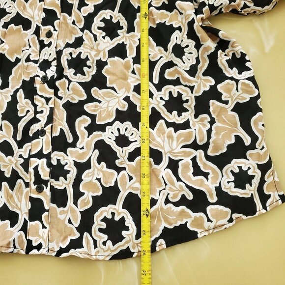 TWRHLL by Christie Brinkley Smocked Button-down Floral Blouse Size 1X - Picture 8 of 11